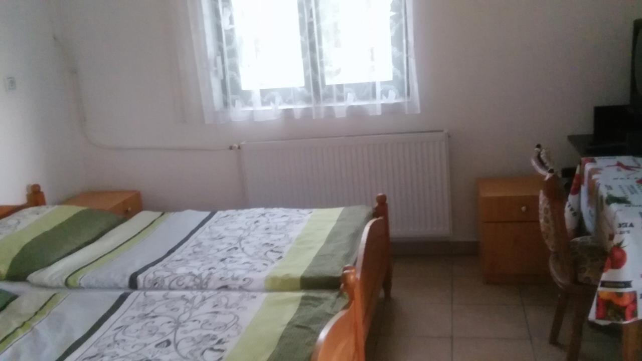 Aquaparti Apartmanok Hajdúszoboszló Exterior foto