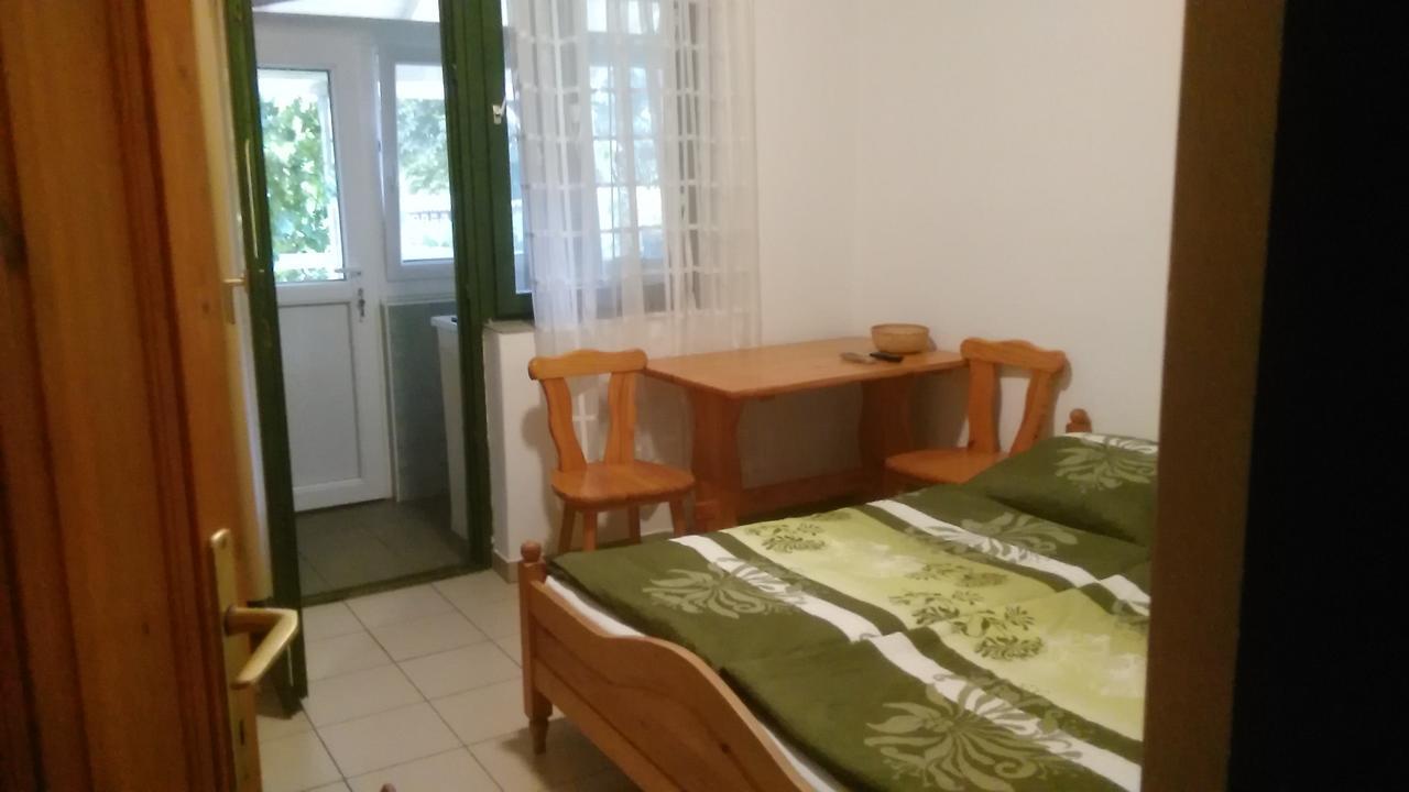 Aquaparti Apartmanok Hajdúszoboszló Exterior foto